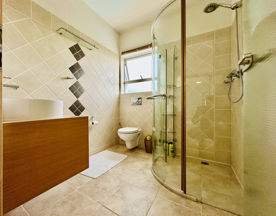 5 Bedroom Property for Sale in Vermont Western Cape